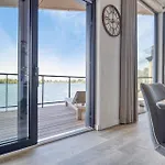 2 Bedroom Gorgeous In