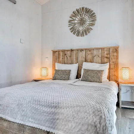 2 Bedroom Gorgeous In Kerkdriel