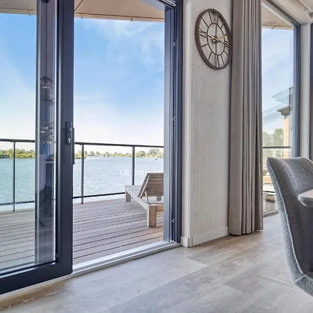 2 Bedroom Gorgeous In